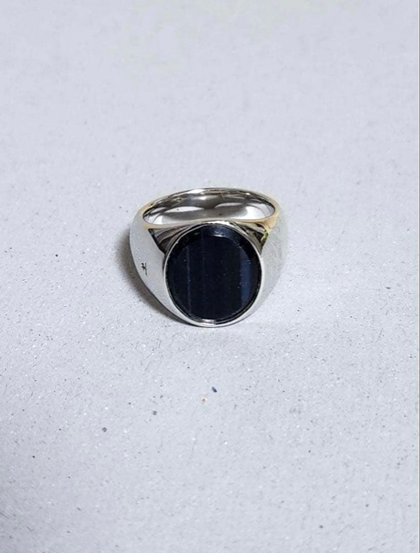 トムウッドのオーバルブルーホークアイリング