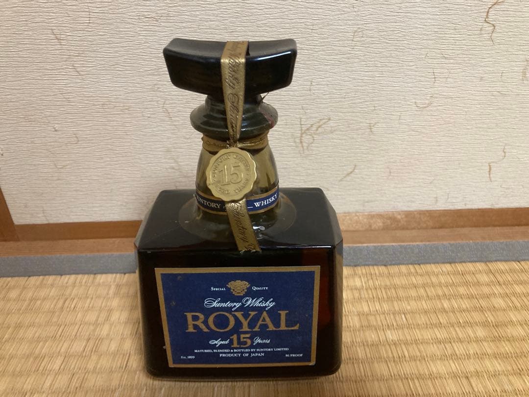 サントリー ローヤル プレミアム 15年 700ml