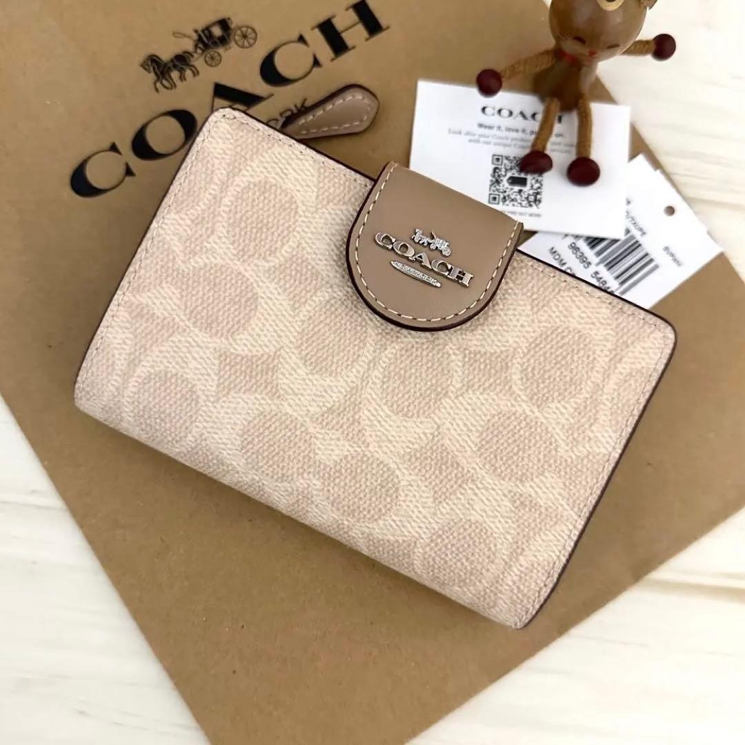 新品　COACH　コーチ 財布 折り財布　２つ折り財布 キャメル