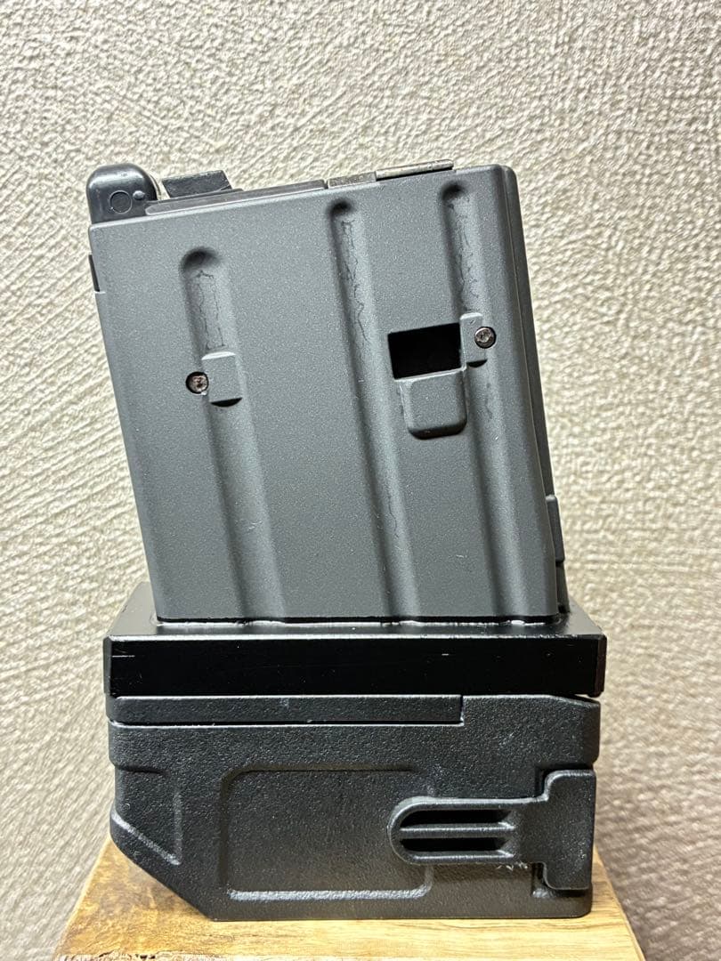 R7-32 東京マルイ GBB M4 マガジンアダプター 外部ソース仕様