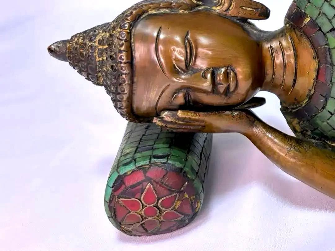 チベット仏教のブロンズ銅製眠る仏陀釈迦牟尼釈迦牟尼如来像グリーンターコイズス涅槃