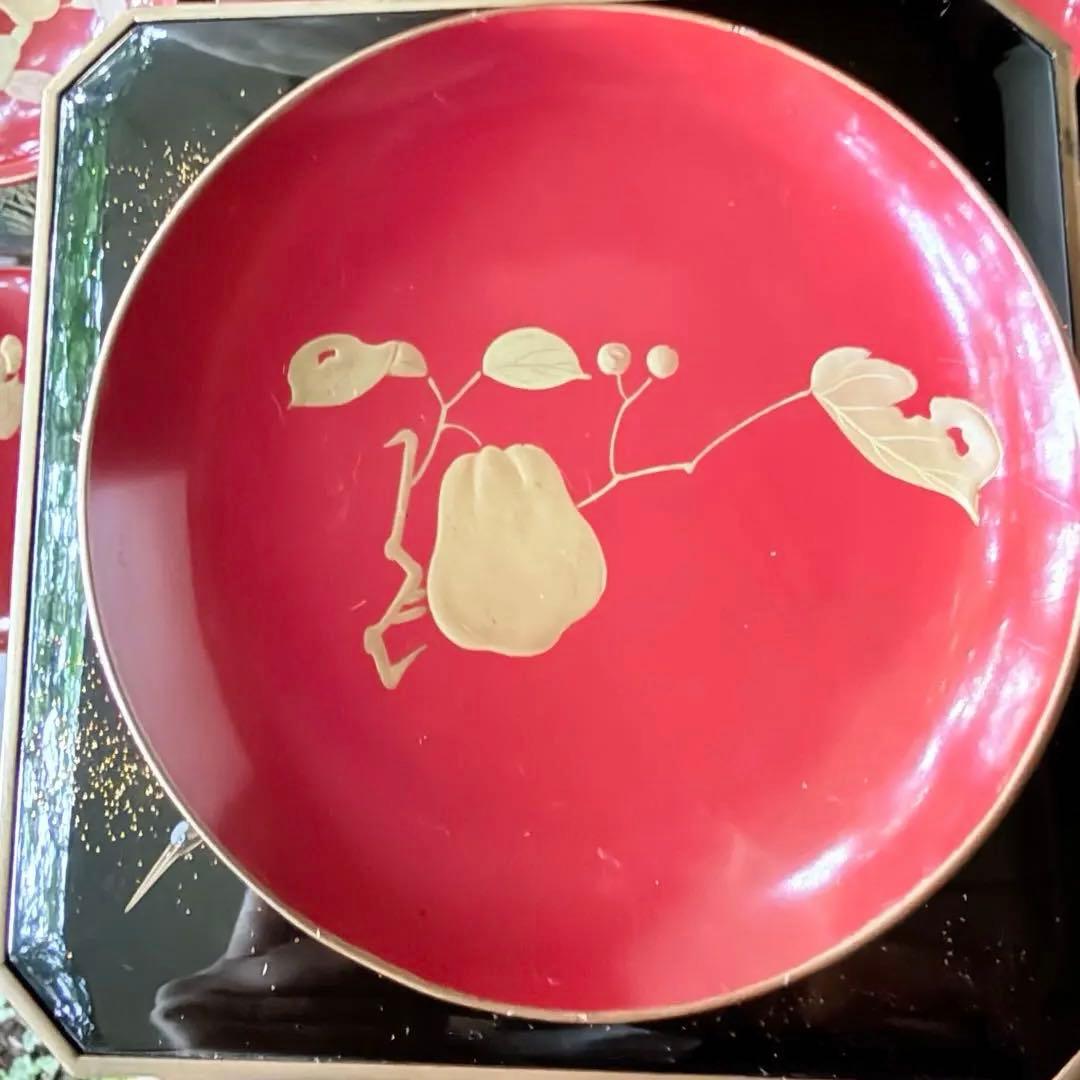 新春特別価格 ‼️高蒔絵『木の実』絵がわり引盃18客➕1プレゼント桐箱入茶道具