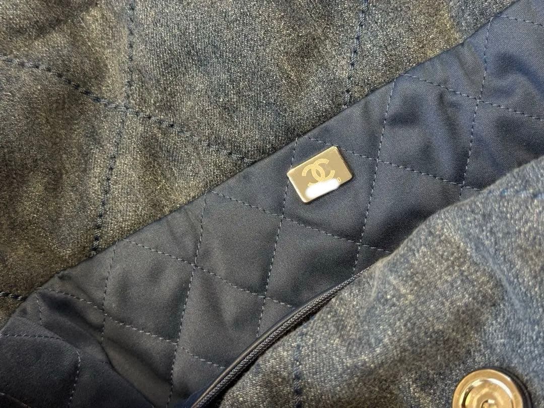 CHANEL 22 スモール　ハンドバッグ