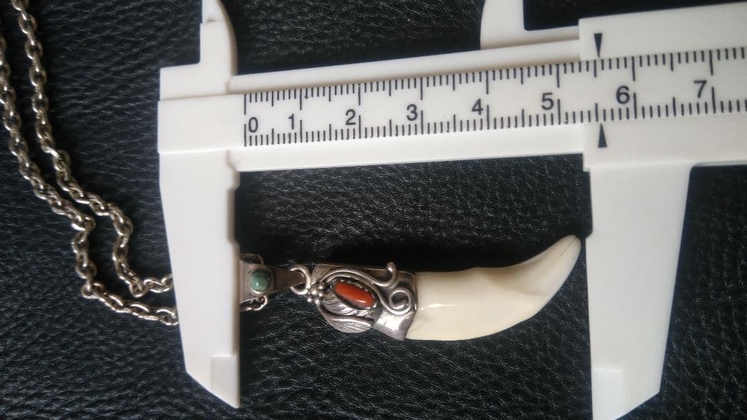 狼牙ペンダント ネックレス ウルフ牙