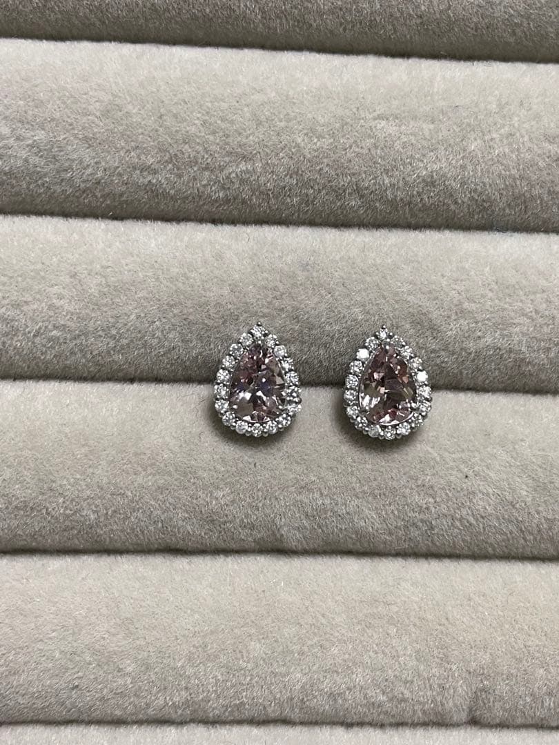 PT900モルガナイト脇石ダイヤピアス 1.34ct D0.22ct新品未使用