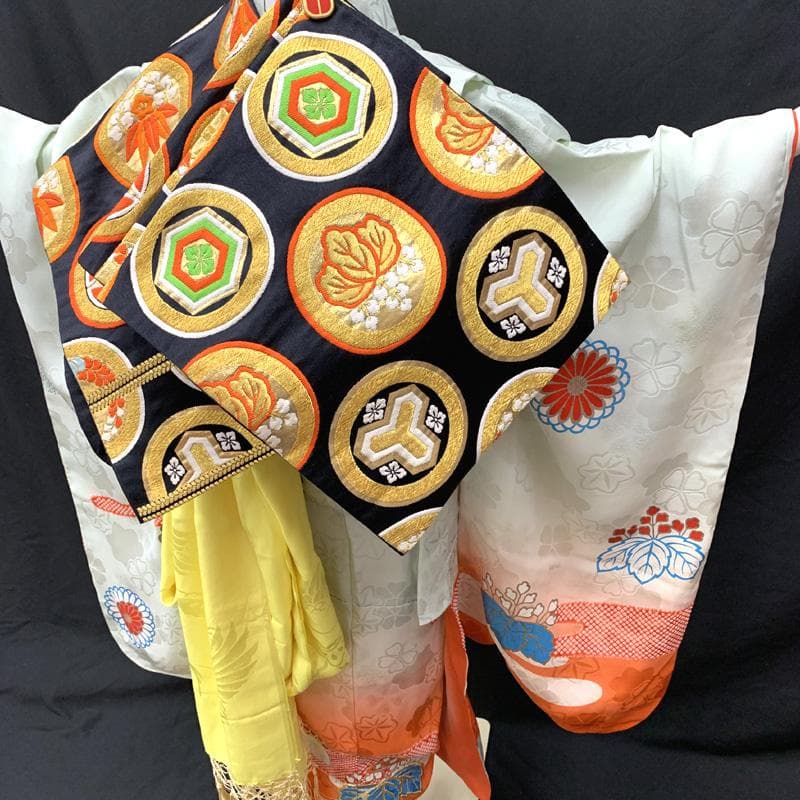 504ag64□七五三 七歳 セミアンティーク 女児 着物&袋帯 銀彩 菊□