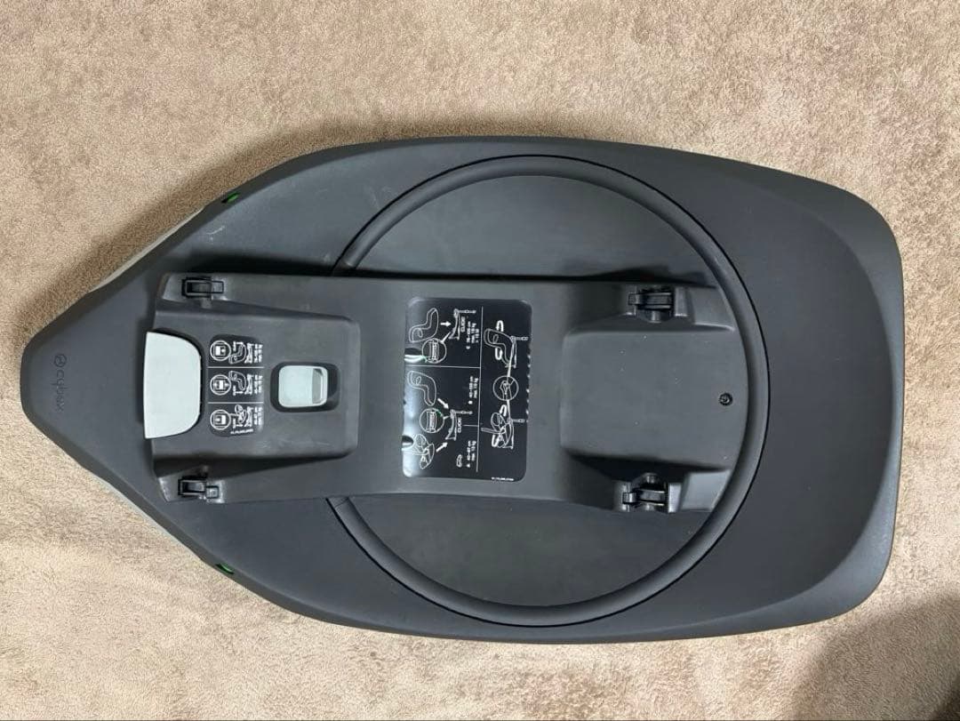 Cybex Cloud G i-Size チャイルドシート　ベースG