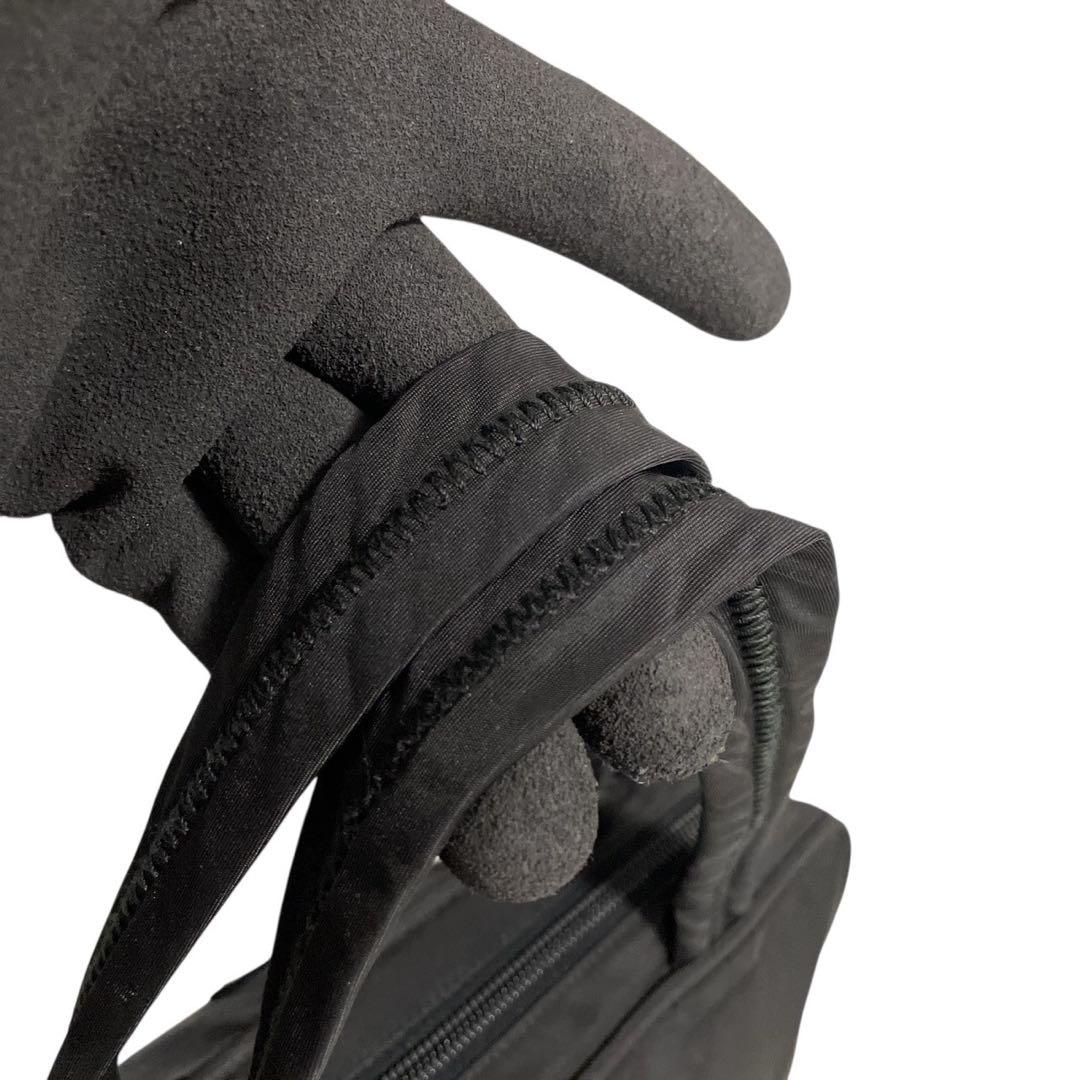 プラダ　ナイロン　三角ロゴ　ハンドバッグ　白タグ　ブラック　黒　5333