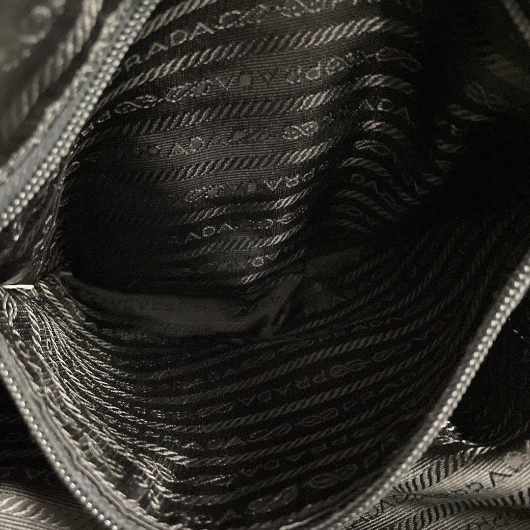 プラダ　ナイロン　三角ロゴ　ハンドバッグ　白タグ　ブラック　黒　5333