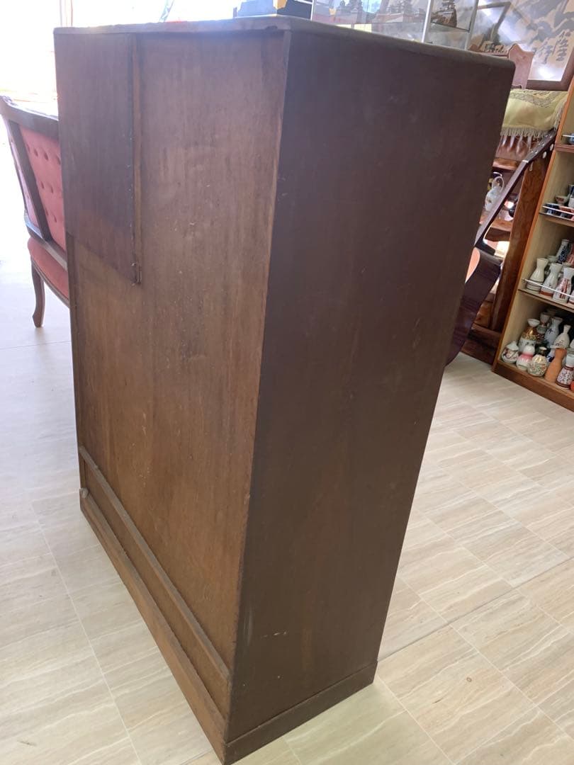 木製ガラス扉収納棚　和モダンな茶箪笥　虎斑模様　黒柿　アンティーク家具