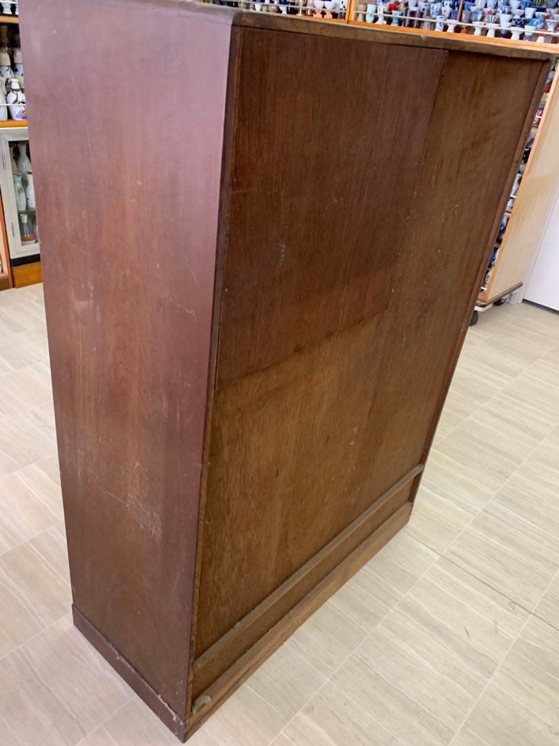 木製ガラス扉収納棚　和モダンな茶箪笥　虎斑模様　黒柿　アンティーク家具