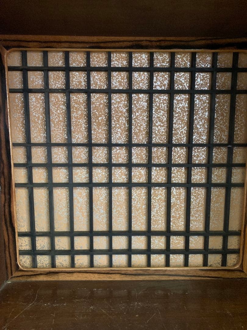 木製ガラス扉収納棚　和モダンな茶箪笥　虎斑模様　黒柿　アンティーク家具