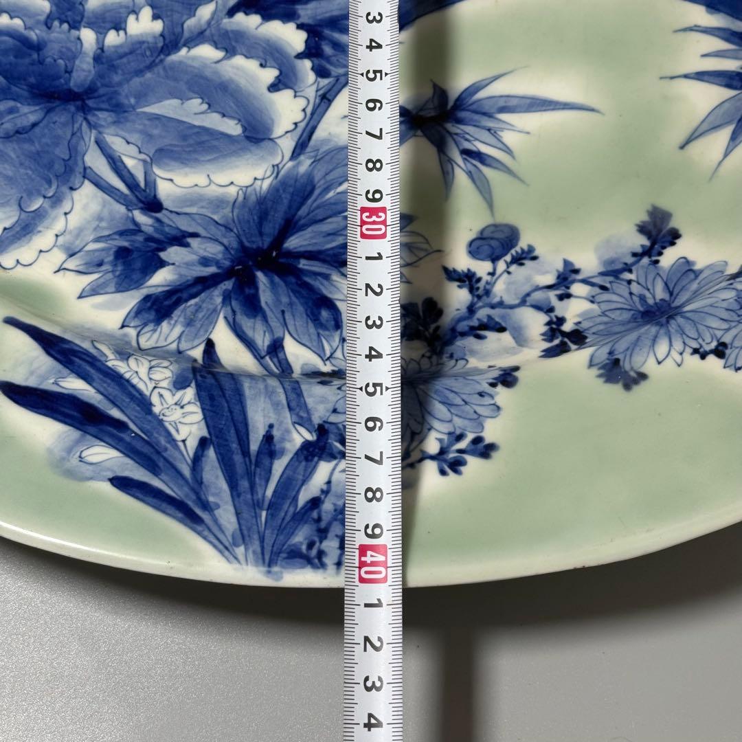 幕末〜明治期　青磁染付夜桜図楕円形大皿　牡丹文様　福　裏葡萄文様　48.6cm