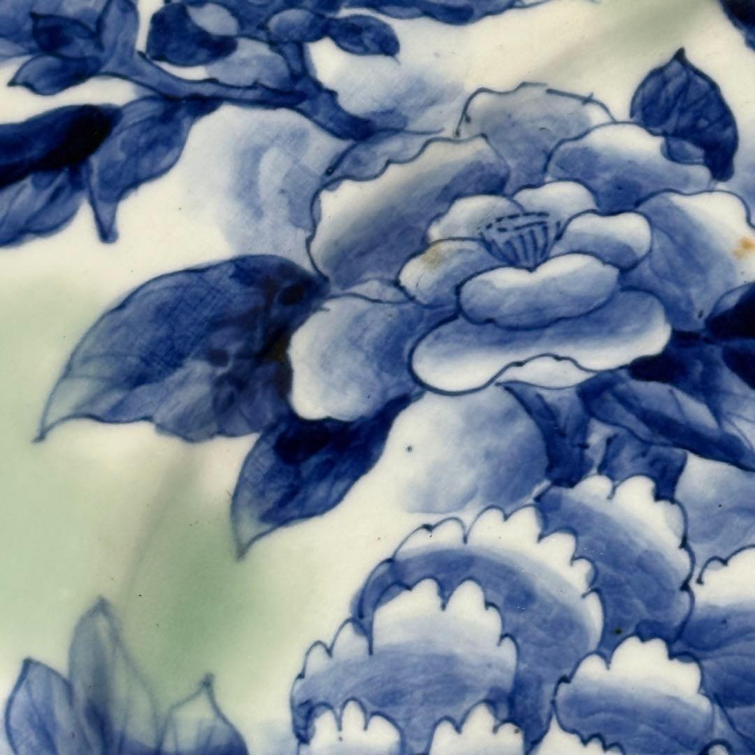幕末〜明治期　青磁染付夜桜図楕円形大皿　牡丹文様　福　裏葡萄文様　48.6cm