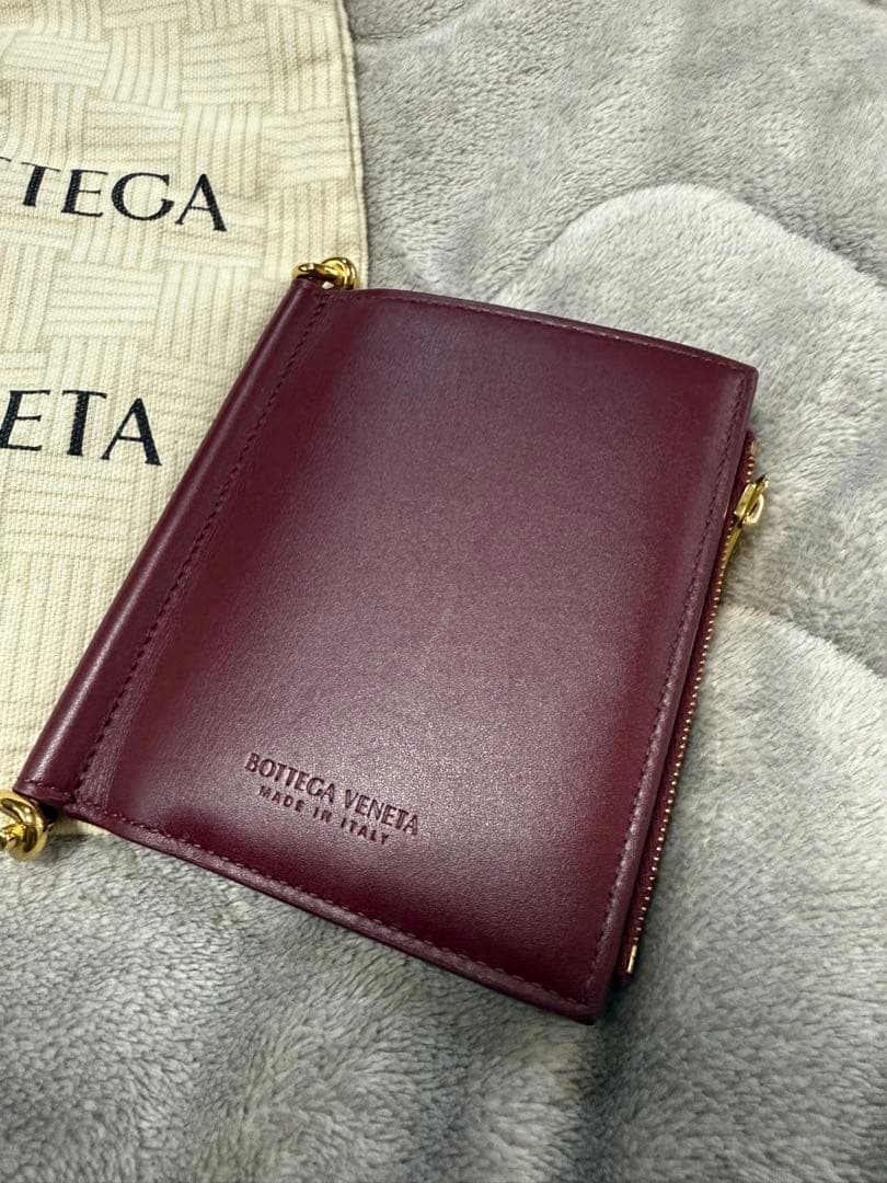 ボッテガ・ヴェネタのソルスティス スモール 二つ折りウォレット