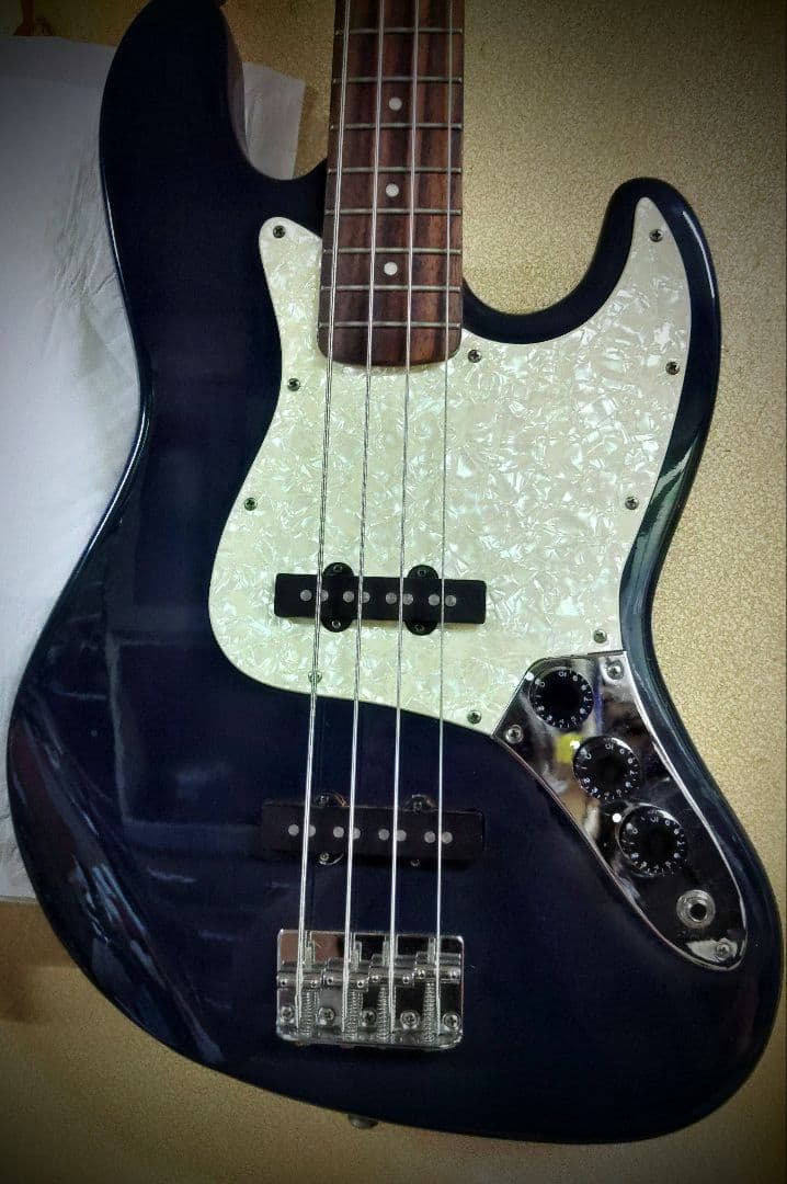 AoRin Tune ビンテージ配線材で音色調整　フォトジェニック