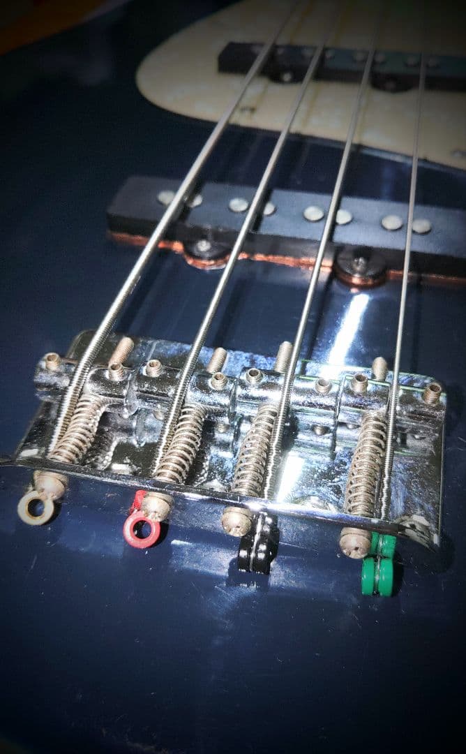 AoRin Tune ビンテージ配線材で音色調整　フォトジェニック