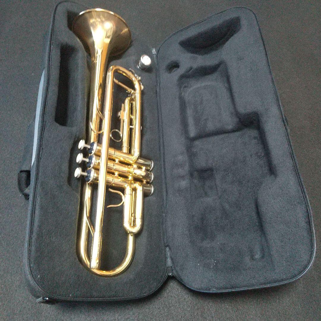 FESTI「フェスティ」トランペット。ゴールドラッカー仕上げ。美品