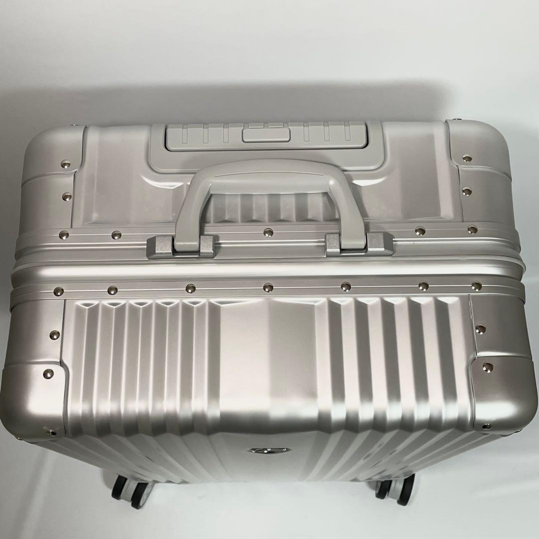 Mercedes-Benz ベンツ 65L オリジナルアルミスーツケース