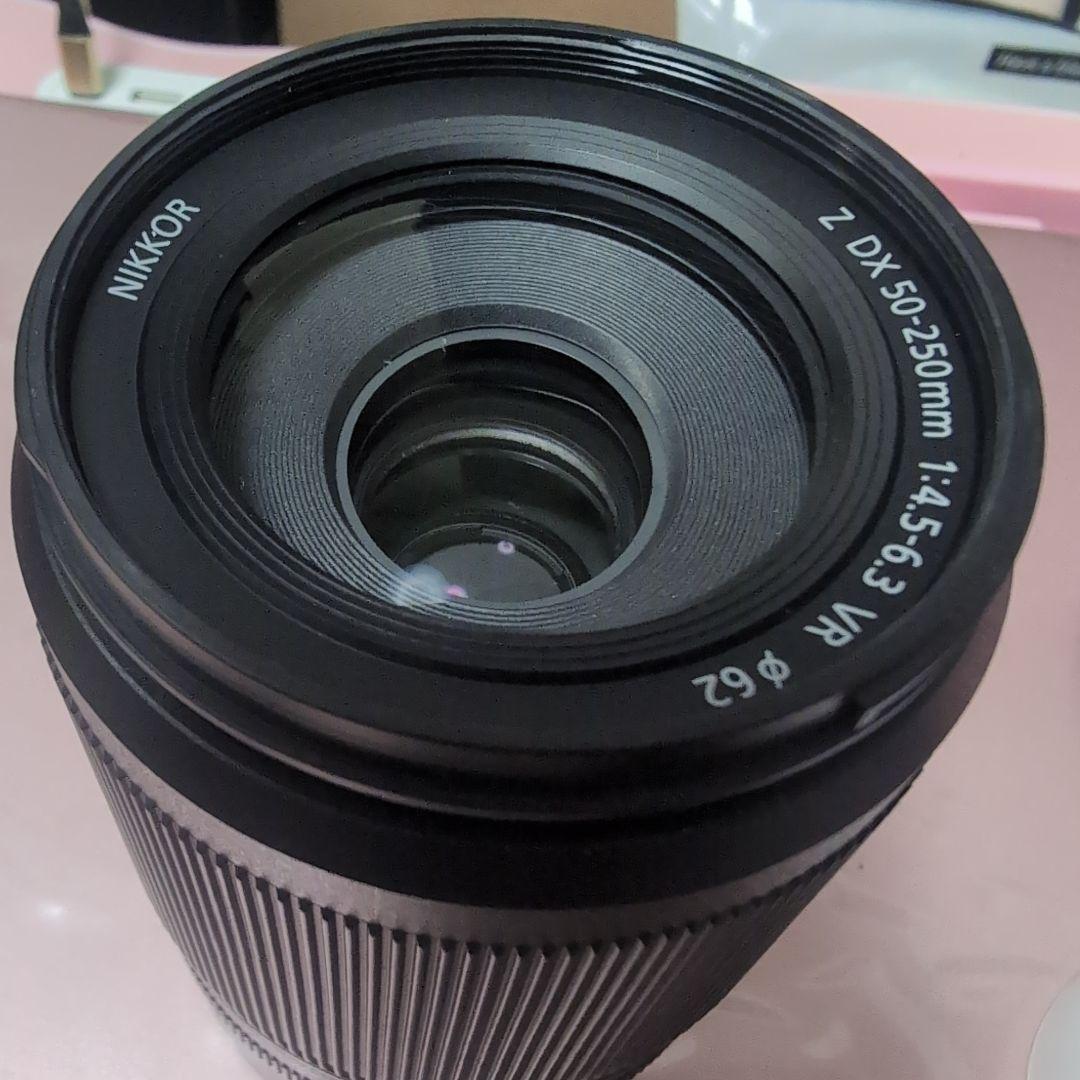NIKKOR Z DX 50-250mm f/4.5-6.3 VRレンズ