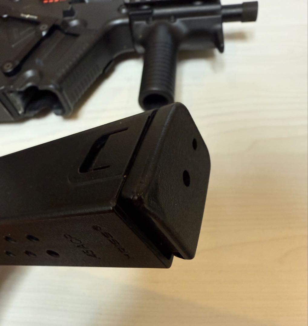 KWA製KRISS VECTORマガジン2本付き