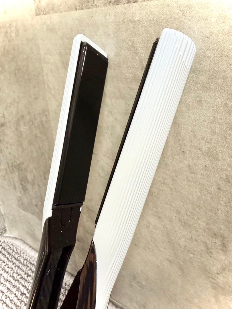 Refa MTG リファ ストレートアイロン リニューアルモデル 2024年製