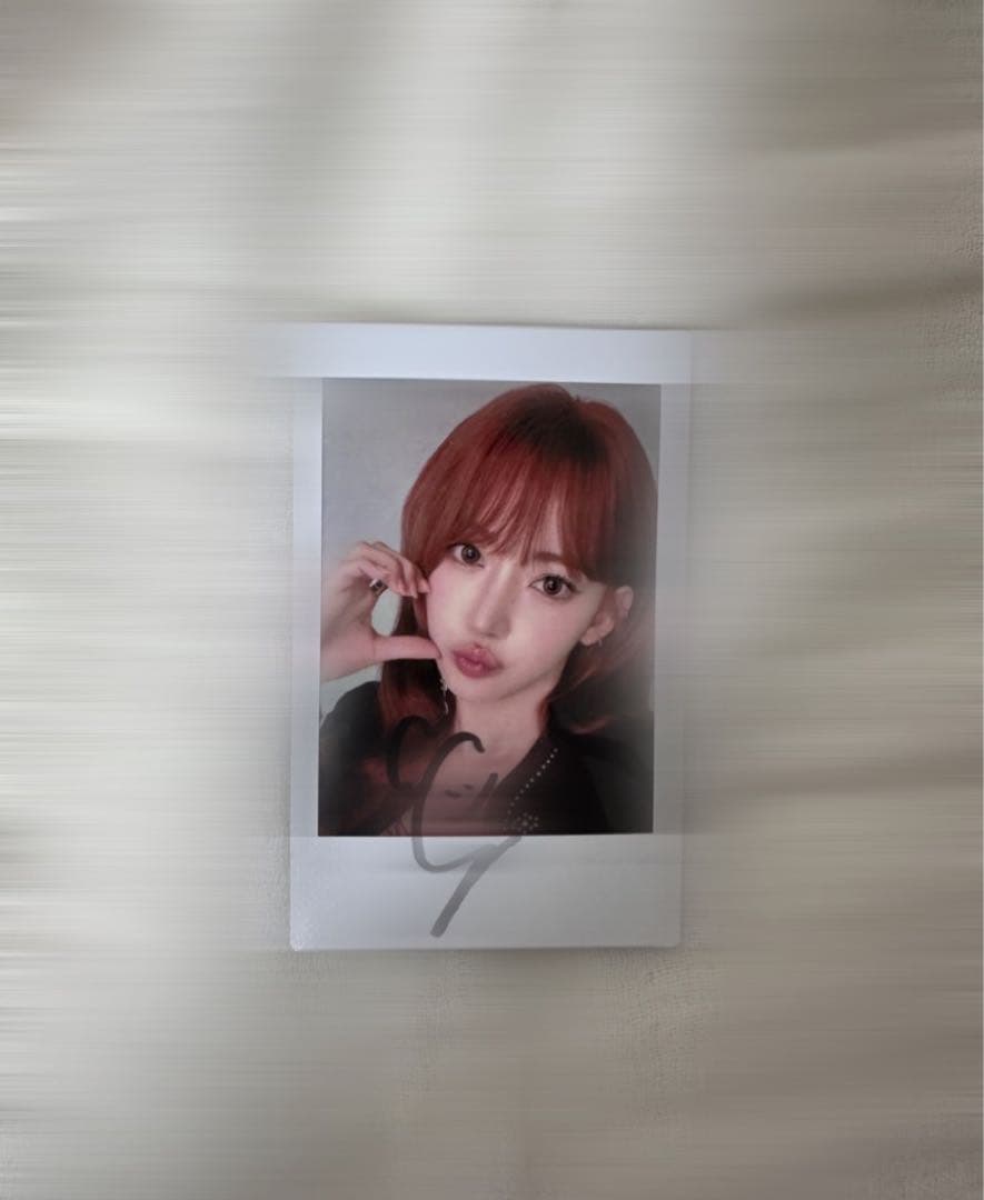 LE SSERAFIM SAKURA 直筆サイン入りチェキ