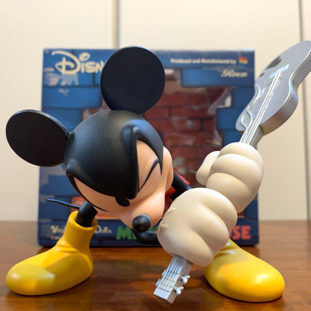 クラッシュミッキーフィギュア　ディズニーxRoen x メディコムトイ