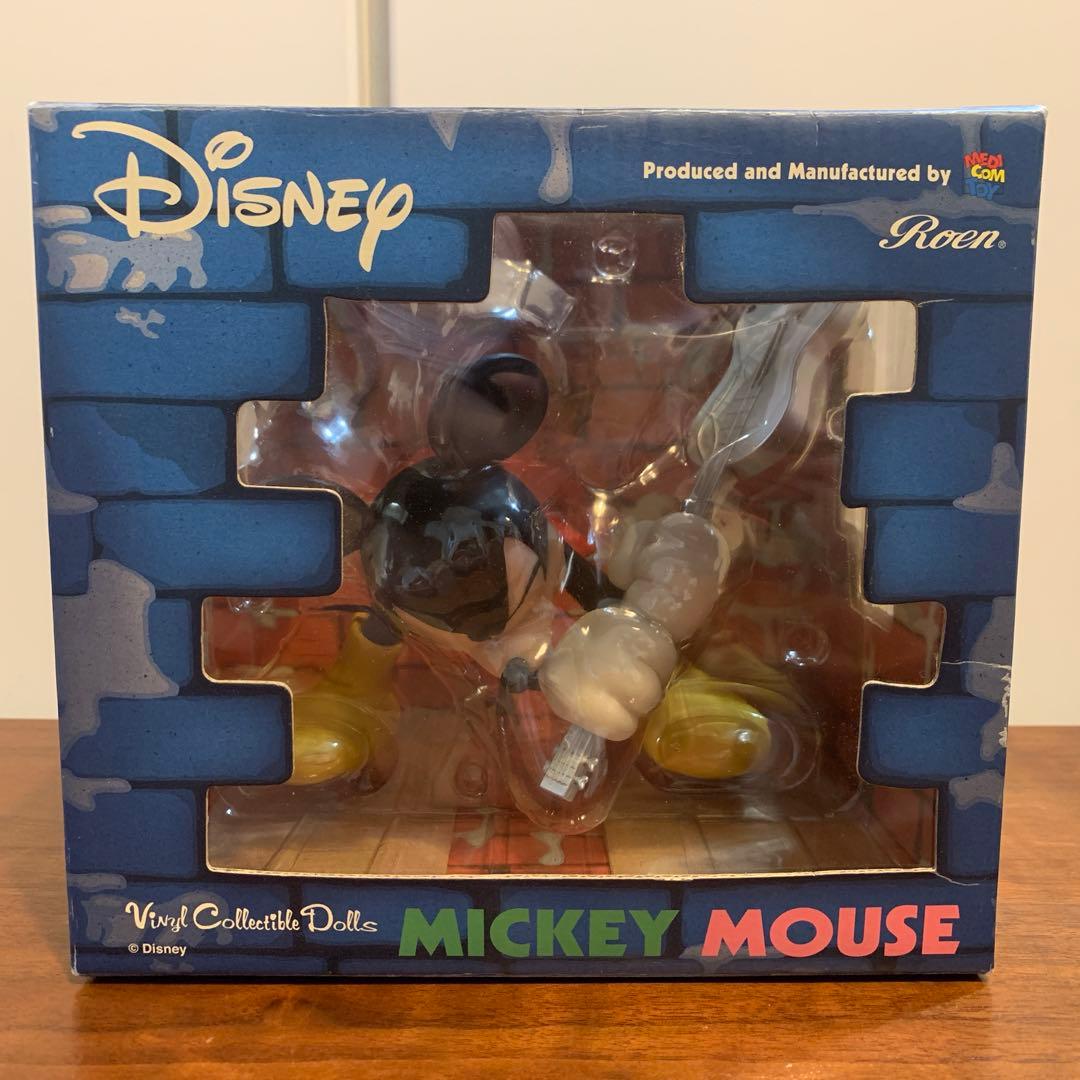 クラッシュミッキーフィギュア　ディズニーxRoen x メディコムトイ