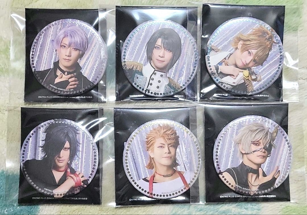 ミュージカル刀剣乱舞　目出度歌誉花舞　十周年祝賀会　ランダム缶バッジ　16点