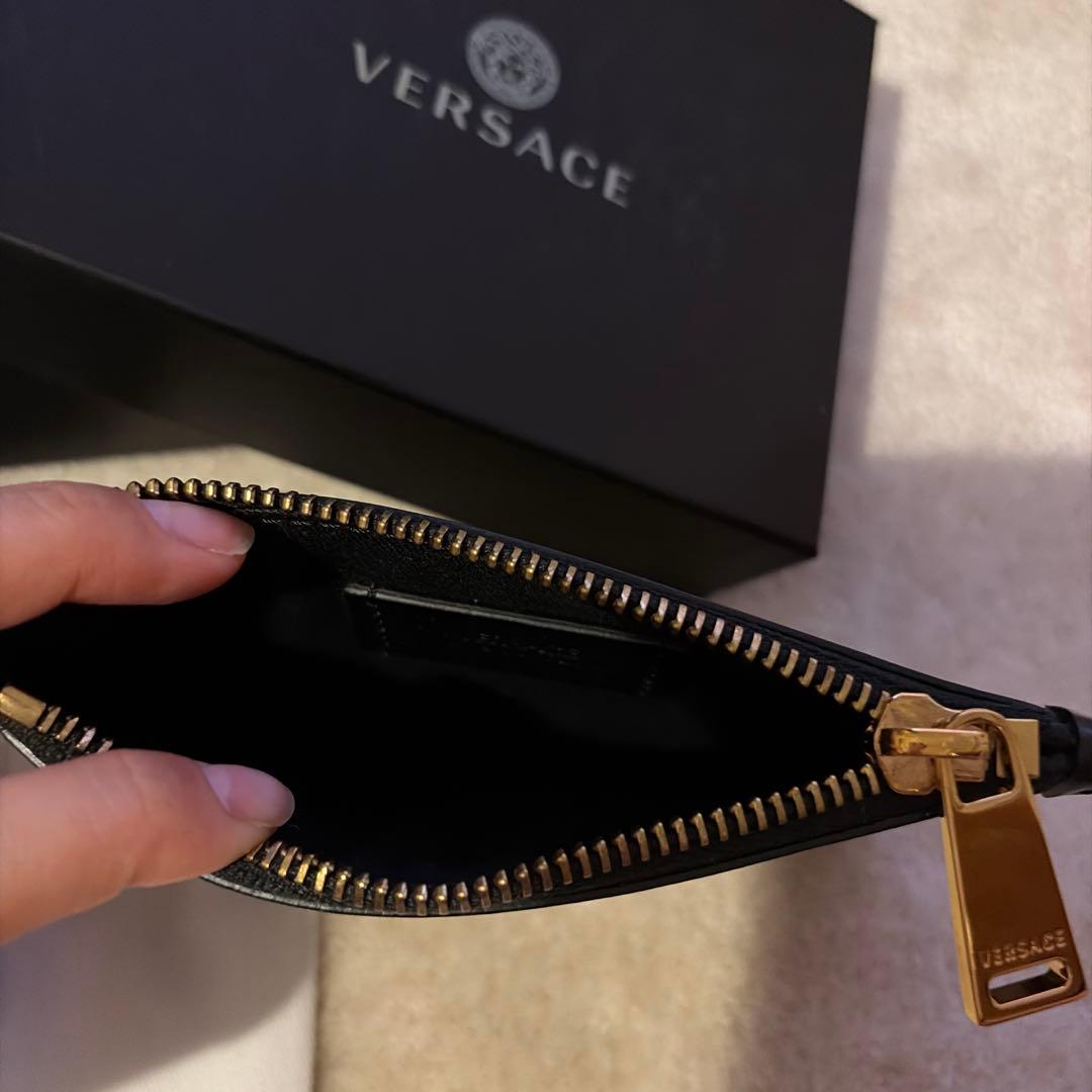 【箱付き新品未使用品】ギフトにVersaceヴェルサーチ ケース