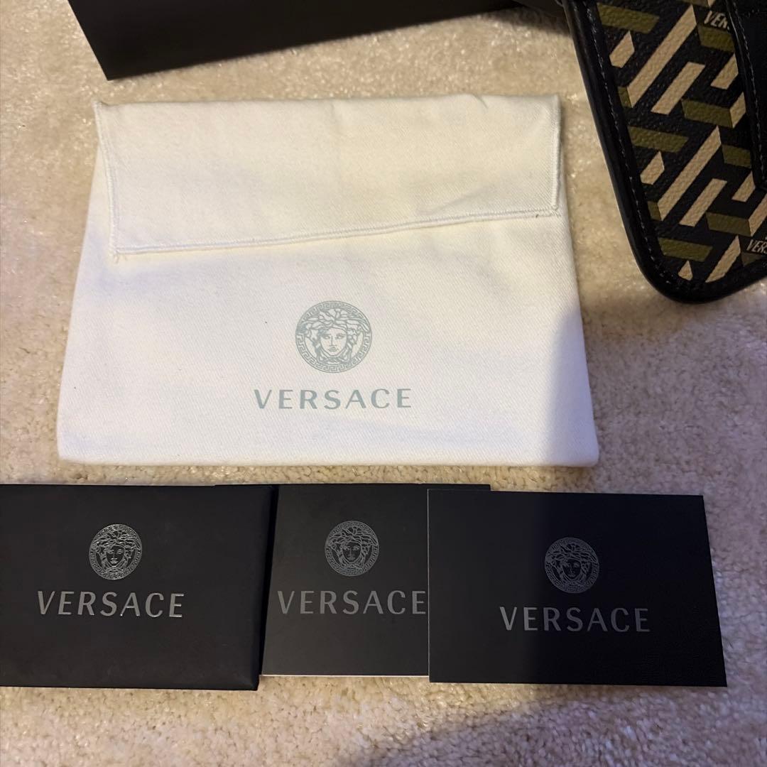 【箱付き新品未使用品】ギフトにVersaceヴェルサーチ ケース