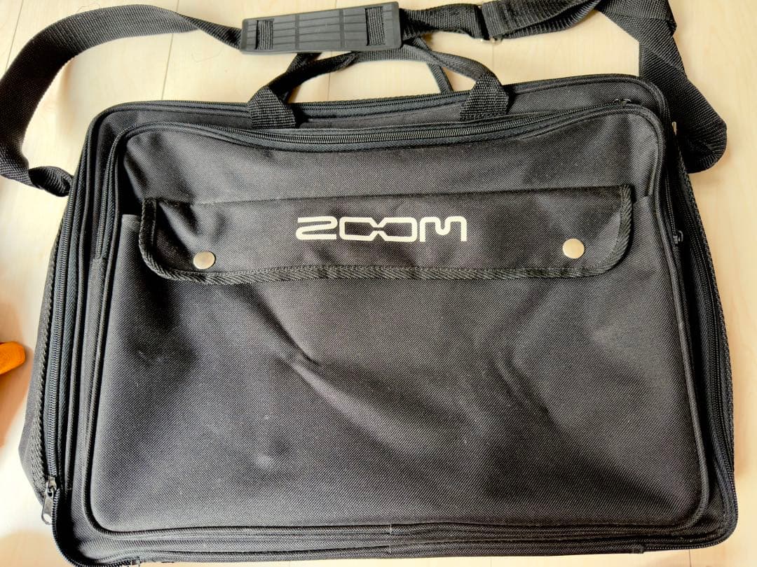 ZOOM G7.1ut ギターエフェクター　アダプター付属