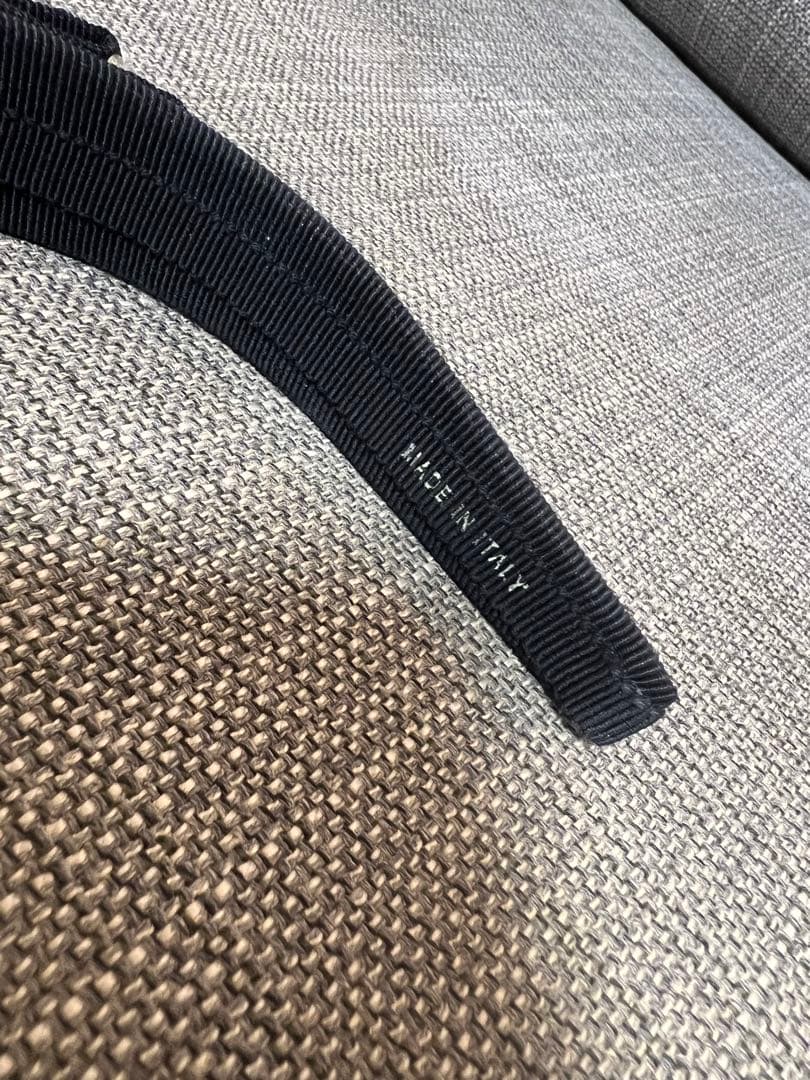 フェラガモ クリスタル ブラック カチューシャ