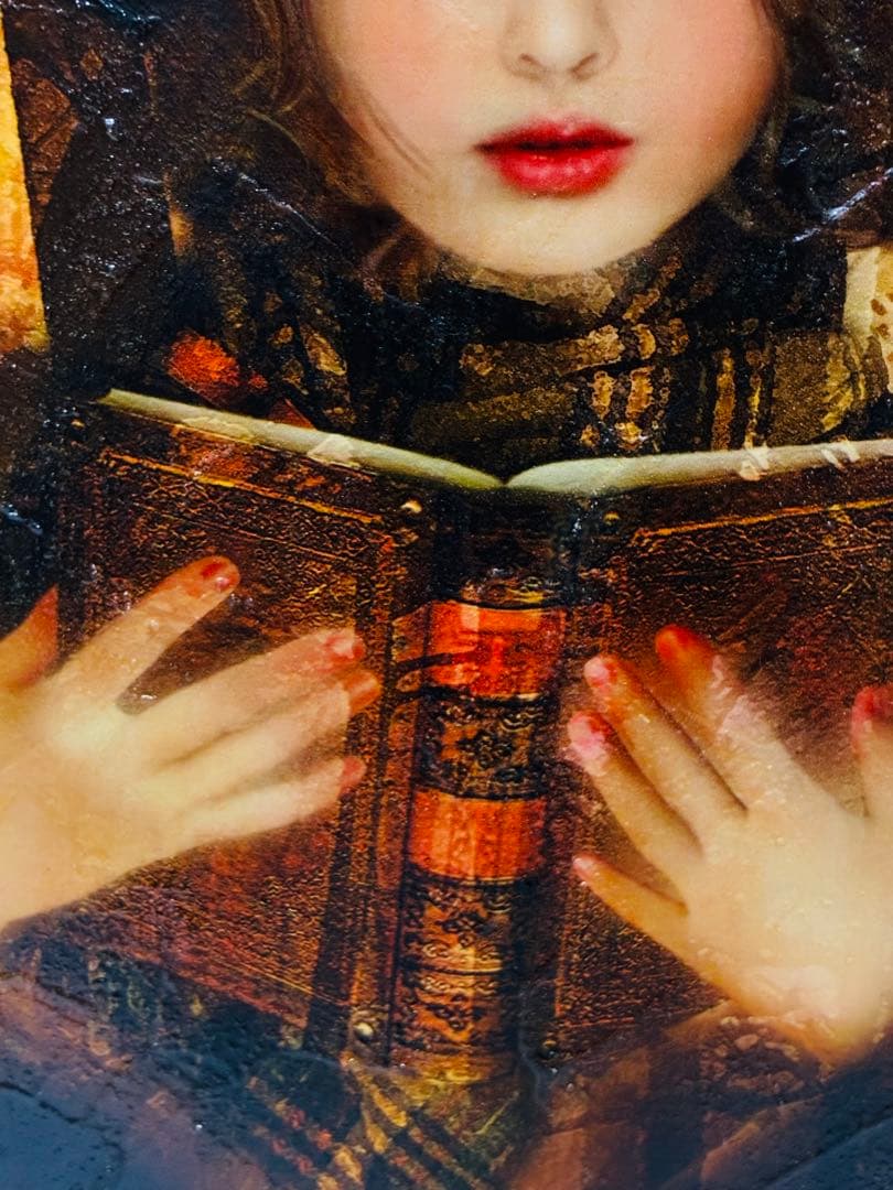 期間限定価格 幻想世界の少女画家 横田美晴 『琥珀色の詩集』P4号 真筆作品