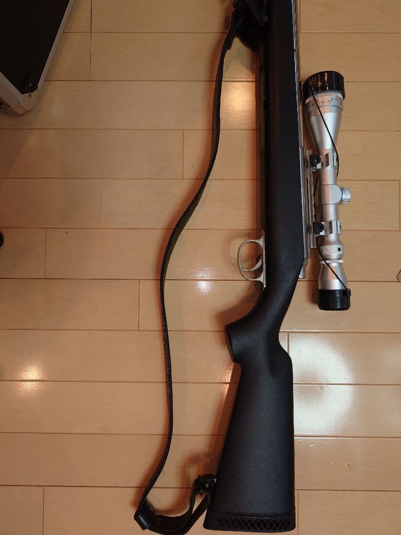 東京マルイ　VSR-10 プロハンターG 黒色木製ストックに変更