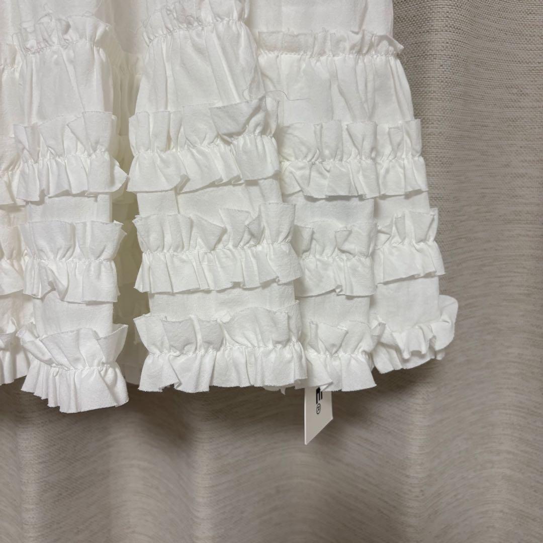 fekete フリルボリュームスカート