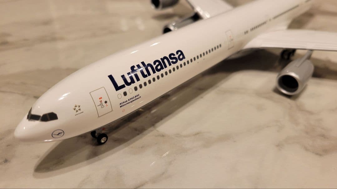 herpa ルフトハンザ Airbus A340-600 1/200