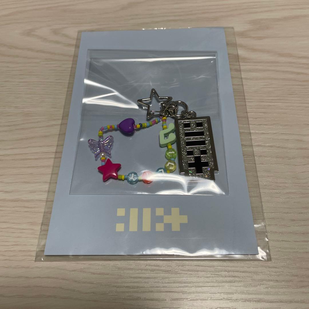 ILLIT［SUPERREALME]KeyringShareキーリング新品公式