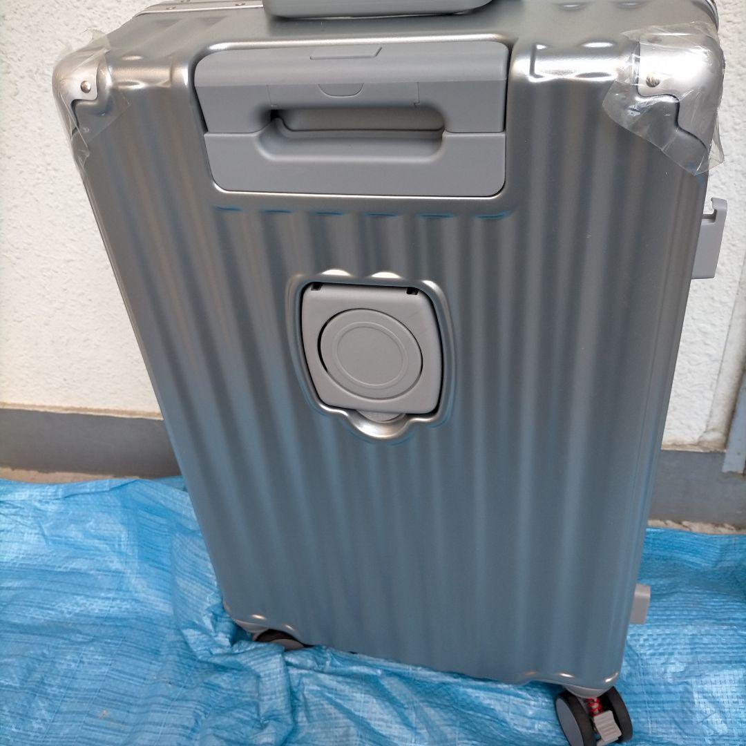 ほぼ未使用 BARGOCH スーツケース