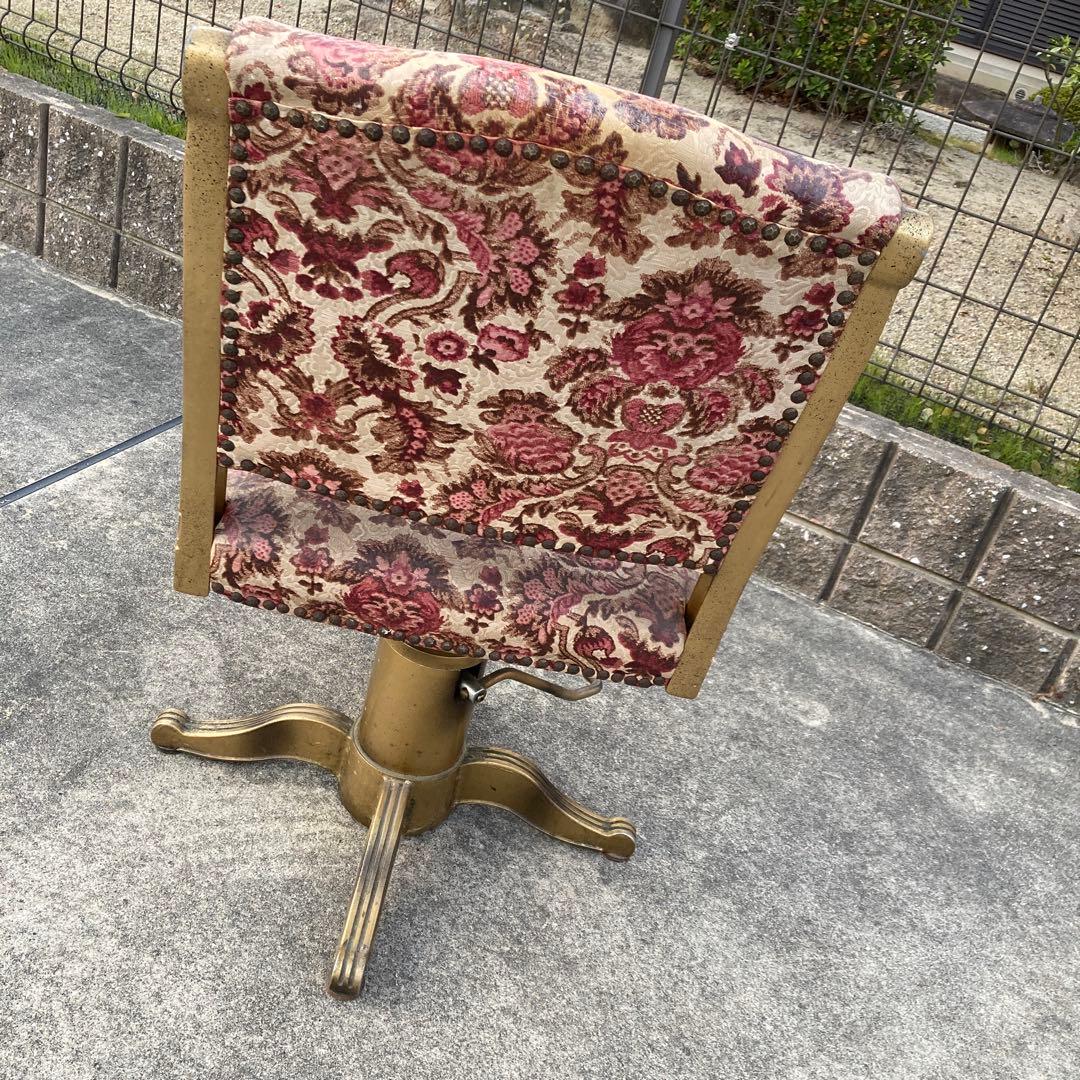 スタイリングチェア