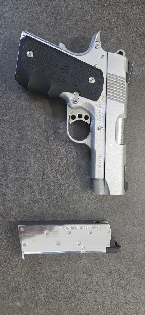 V10 ウルトラコンパクト ガスガン