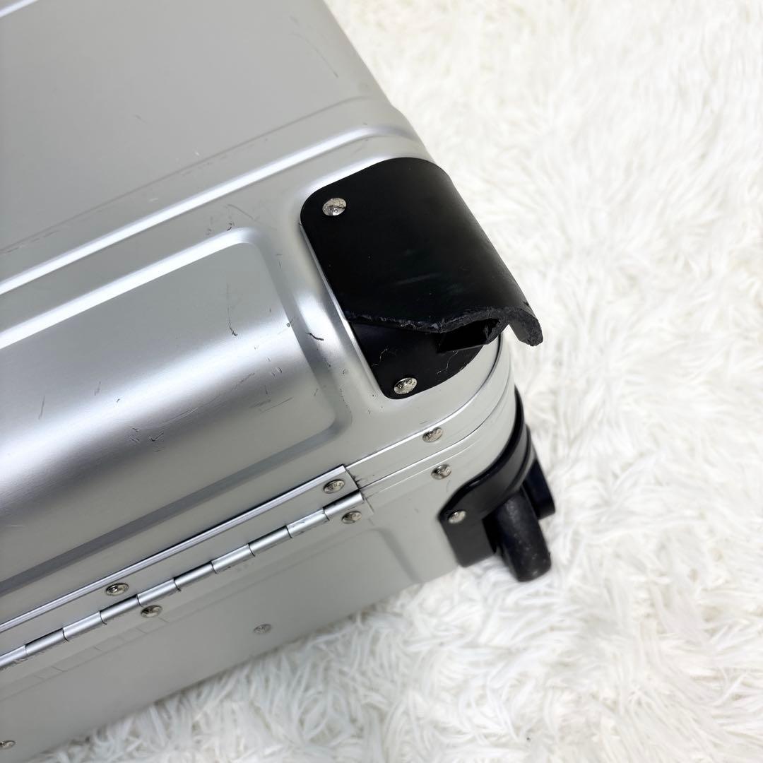 ゼロハリバートン キャリーケース 二輪 アルミ シルバー 小型