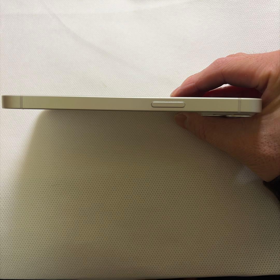 iPhone 13 128GB 本体 ホワイト