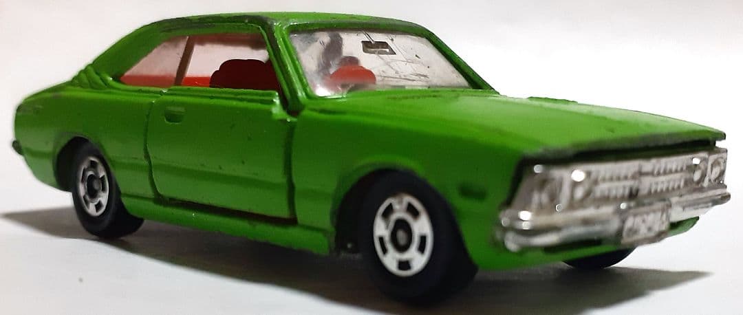 トミカ No.89 トヨタ コロナ 2000GT 緑 赤シート 1Hホイール
