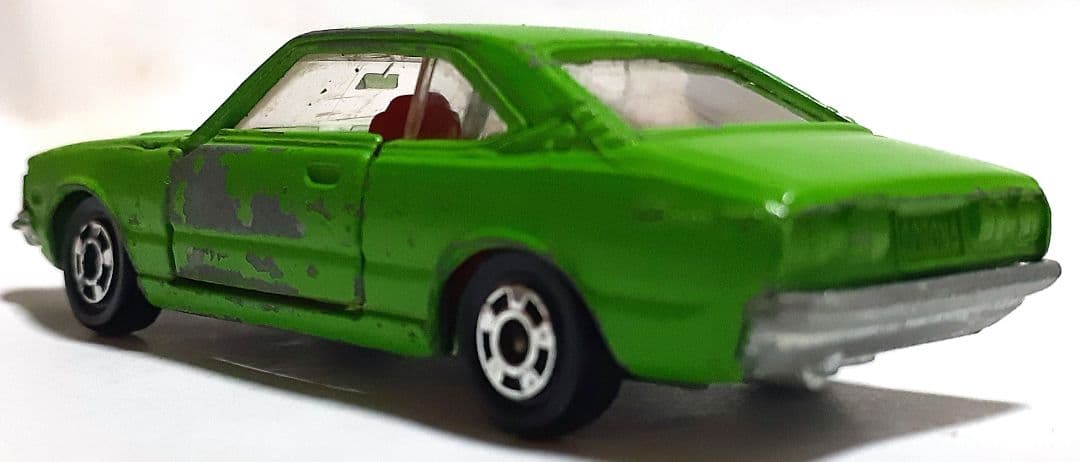 トミカ No.89 トヨタ コロナ 2000GT 緑 赤シート 1Hホイール