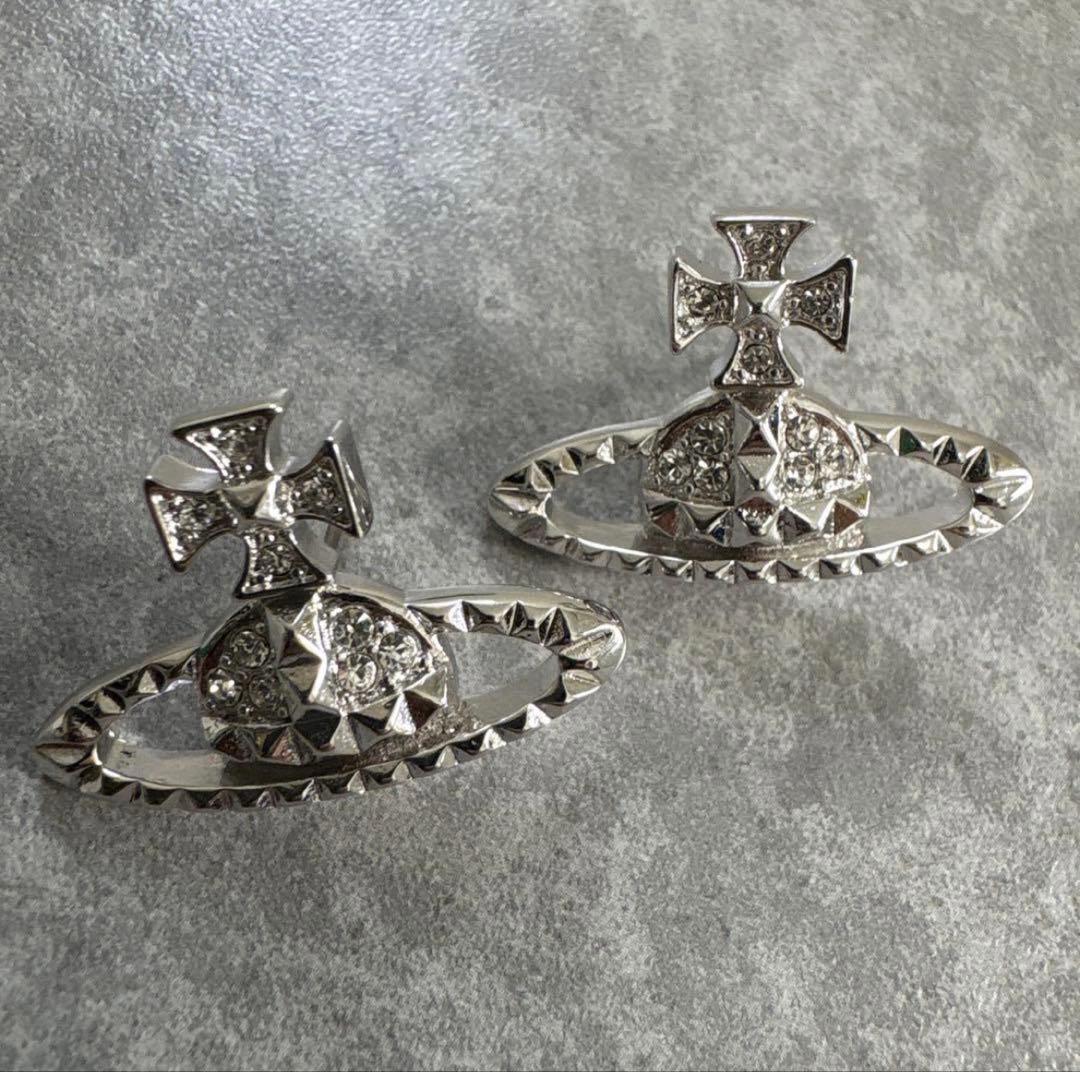vivienne Westwoodピアス(両耳用) 正規品
