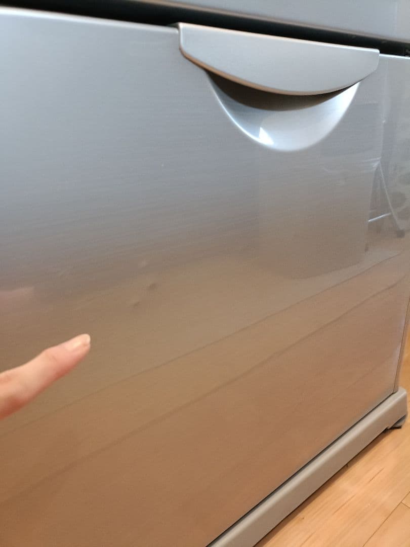 HITACHI 4ドア冷蔵庫 シルバー　2011年式