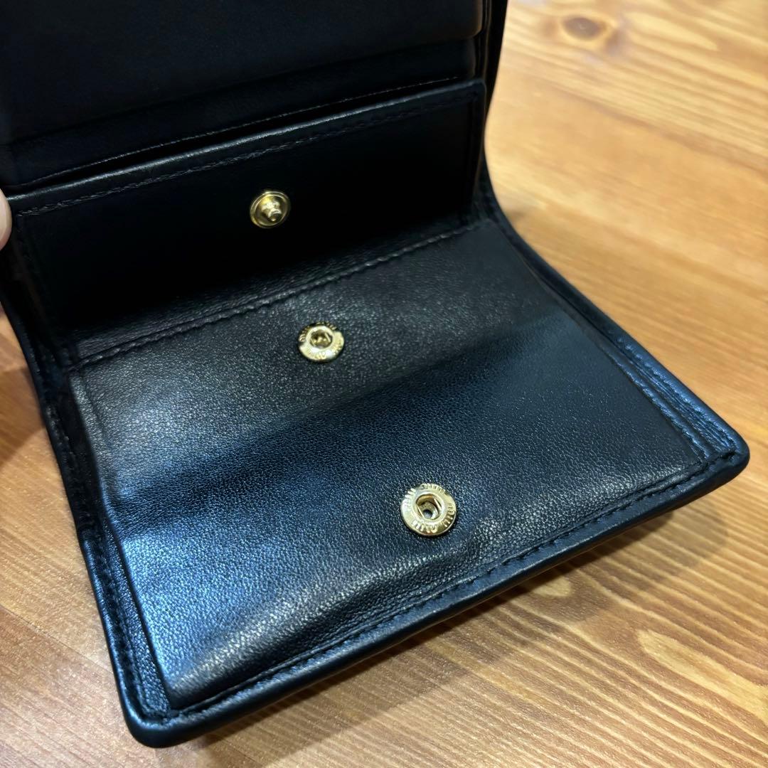 【上品】　miumiu マテラッセ　財布　二つ折り　ブラック　レザー　ロゴ