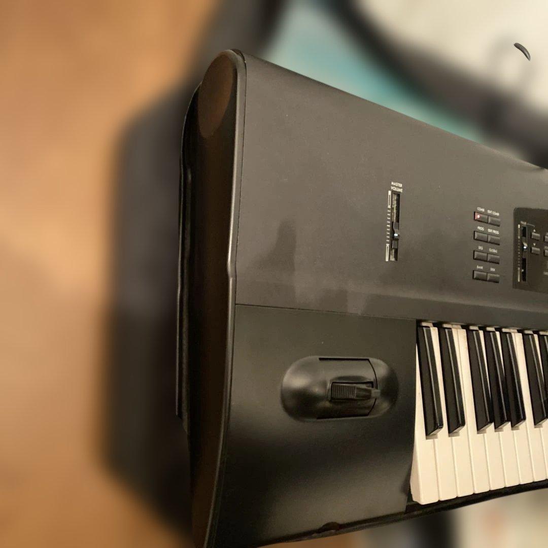 【送料無料】KORG シンセサイザー　01/W FD